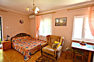 &quot;Цветочный&quot; гостевой дом в Учкуевке (Севастополь) фото 5