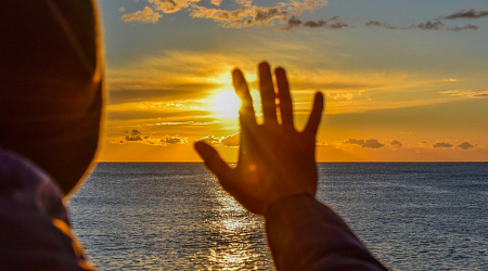 Что делать в Лазаревском вечером: прогулки, колёсo обозрения, уличные шоу