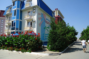 Отели Николаевки с собственным пляжем, "Коттедж №32 Чудесный" с собственным пляжем - забронировать номер