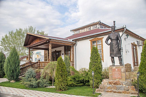 Базы отдыха Семикаракорска с бассейном, "Казачья Пристань" с бассейном - фото