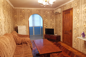 Квартиры Пицунды на месяц, "Золотое Руно" 3х-комнатная на месяц - цены