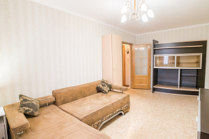 Квартиры Санкт-Петербурга на месяц, "На Комендантском" 2-комнаная на месяц - снять