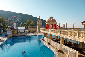 Отели Архипо-Осиповки с видом на море, "Альбатрос" гостинично-развлекательный комплекс с видом на море