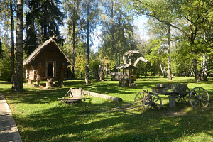 Дома Звенигорода в горах, "Чеховская Дача" в горах - фото