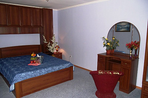 Комната в , "Мир-отель-SPA" гостиничный комплекс