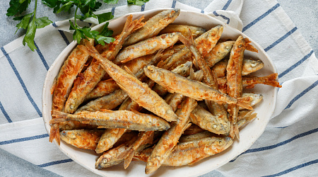 Корюшка в Санкт-Петербурге — где попробовать весеннюю рыбу