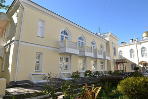 Санатории Кисловодска с бассейном, "Узбекистан" с бассейном - фото