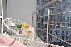Отели Сириуса рядом с пляжем, "Deluxe Apartment ЖК Лето" 3х-комнатная рядом с пляжем - забронировать номер
