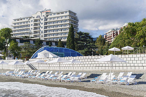 Отели Алушты с крытым бассейном, "Riviera Sunrise" с крытым бассейном - фото