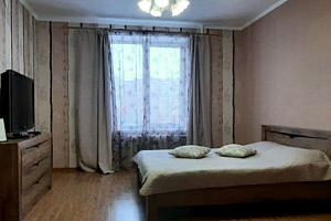 Квартиры Оренбурга на месяц, "Просторная" 1-комнатная на месяц - фото