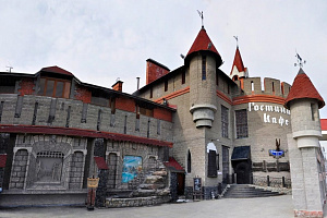 Гостиницы Перми необычные, "Замок в долине" необычные - фото