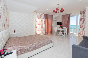 Гостиницы Ольгинки с собственным пляжем, "Апартаменты Морские Люкс Розалин" 1-комнатная с собственным пляжем - цены