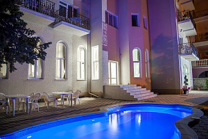 Гостевые дома Ялты с бассейном, "Вилла Эль-Барко" с бассейном - фото