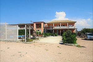 Отели Межводного с бассейном, Мира 68 в п. Межводное (Черноморское) с бассейном - цены