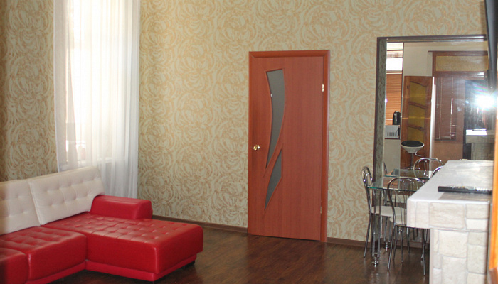 2х-комнатная квартира Леси Украинки 11 в Ялте - фото 1