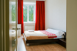 Гостиницы Кемерово с сауной, 2-комнатная Весенняя 7 с сауной