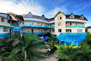 Отели Адлера с крытым бассейном, "Дельфин" с крытым бассейном - фото