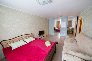 Отели Уфы с бассейном, 1-комнатная Комсомольская 139 с бассейном - цены
