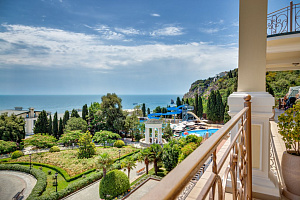 Отели Крыма с собственным пляжем, "Palmira Palace Resort & SPA" с собственным пляжем