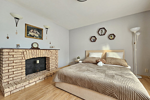 3х-комнатная квартира Октябрьский 49