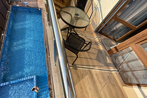 Отели Феодосии с подогреваемым бассейном, "Акрос" с подогреваемым бассейном