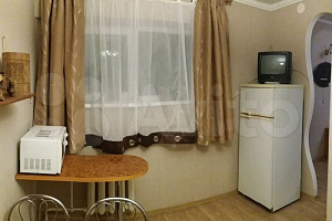 Квартиры Феодосии 2-комнатные, 2х-комнатная Старшинова 23 2х-комнатная - фото