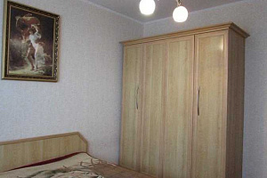 Квартиры Ейска у моря, 2-комнатная Морская 266 у моря - фото