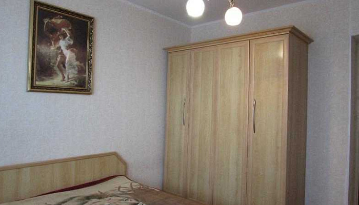 2-комнатная квартира Морская 266 в Ейске - фото 1