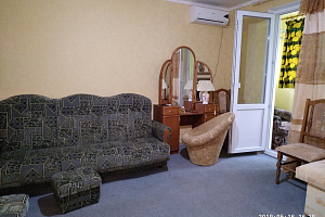 Квартиры Севастополя у моря, 1-комнатная Октябрьской Революции 26 у моря - цены