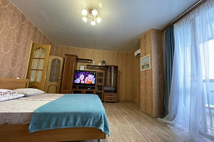Гостиницы Волгограда с аквапарком, 1-комнатная Новороссийская 2К эт 9 с аквапарком