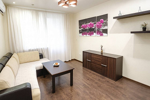 2х-комнатная квартира Уссурийская 2