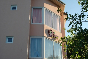 Отели Алушты для отдыха с детьми, "La Vinya" мини-отель для отдыха с детьми - забронировать номер