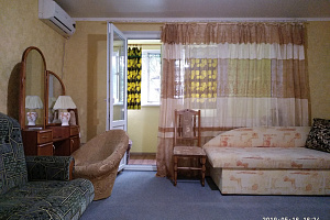 Квартиры Севастополя у моря, 1-комнатная Октябрьской Революции 26 у моря - фото
