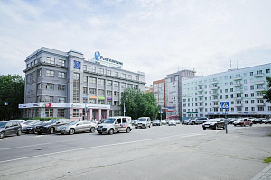 1-комнатная квартира Максима Горького 142