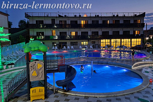 Отели Лермонтово с подогреваемым бассейном, "Бирюза" с подогреваемым бассейном - забронировать номер