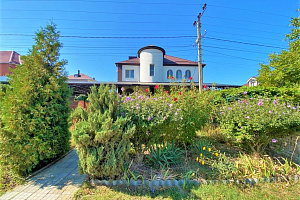 Гостевые дома Витязево с двухкомнатным номером, "Екатерина" с двухкомнатным номером - цены
