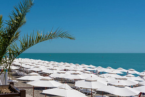 Пляж "Бархатные сезоны"