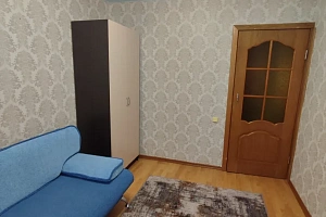 Мотели в Ахтубинске, "Уютная в центре города" 3х-комнатная мотель - раннее бронирование
