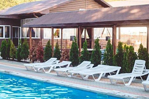 Гостиницы Пляхо с бассейном, коттедж под-ключ Курортная 14/А с бассейном - раннее бронирование