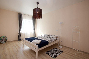 2х-комнатная квартира Михайлова 42