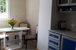 Квартиры Абхазии на месяц, "Камелия" 1-комнатная на месяц - фото