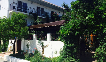 &quot;Зеленый дворик&quot; гостевой дом в Кабардинке - фото 2
