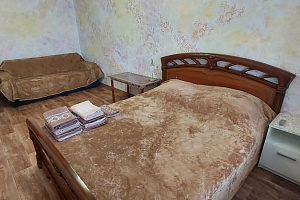 Квартиры Коломны 3-комнатные, "Уютная Октябрьской Революции 151" 1-комнатная 3х-комнатная