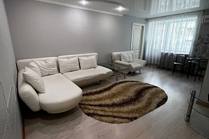 2х-комнатная квартира Демёхина 22