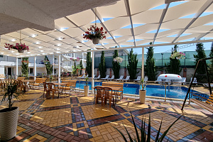 Отели Судака с бассейном, "Семейный Отель Канария" с бассейном - раннее бронирование