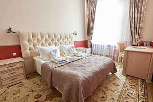 Комната в , "Тучков у Дворцовой" мини-отель - фото