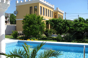 Дома Судака с бассейном, "Sunny Home" с бассейном - фото