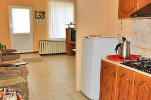 Дома Витязево с кухней, частьа под-ключ Почтовая 20 с кухней - снять