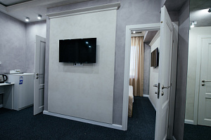 Фото номера «"Полулюкс" 2-комнатный», 4