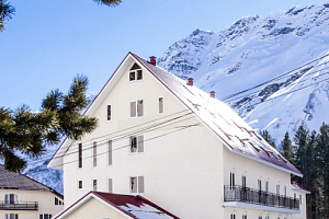 Отель в , "Альпина" - цены